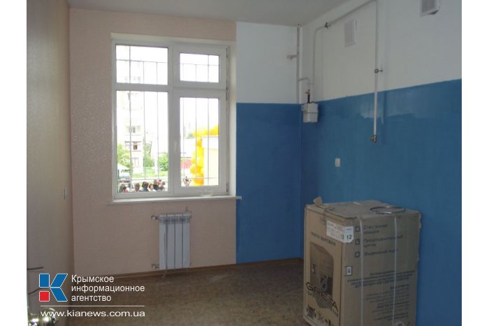 В Симферополе первые семьи получили квартиры по программе обустройства депортированных