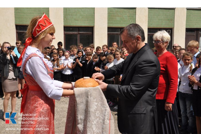 Глава Госсовета РК с рабочим визитом посетил Нижнегорский район