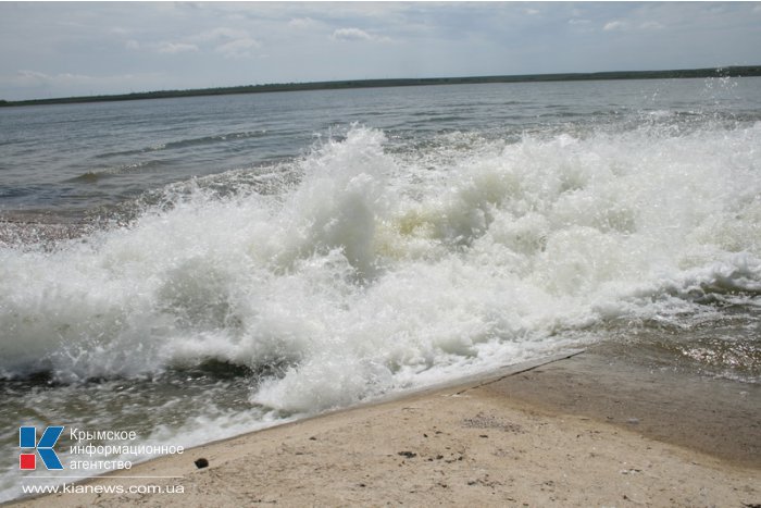 В Феодосийское водохранилище начали закачивать воду