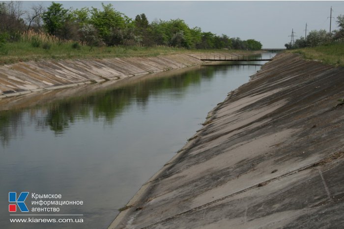 В Феодосийское водохранилище начали закачивать воду