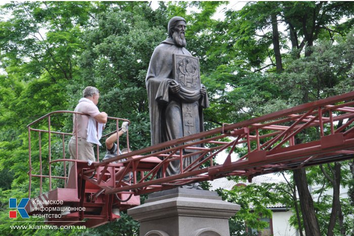 В Симферополе заканчивают подготовку памятника Сергию Радонежскому