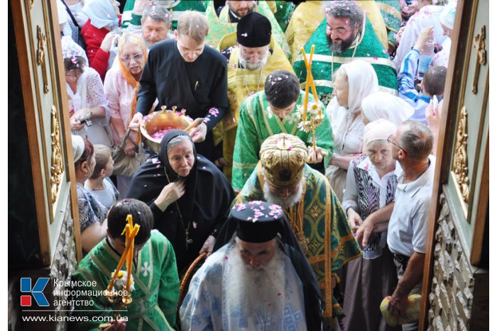 В Симферополе прошло богослужение ко Дню памяти Святителя Луки