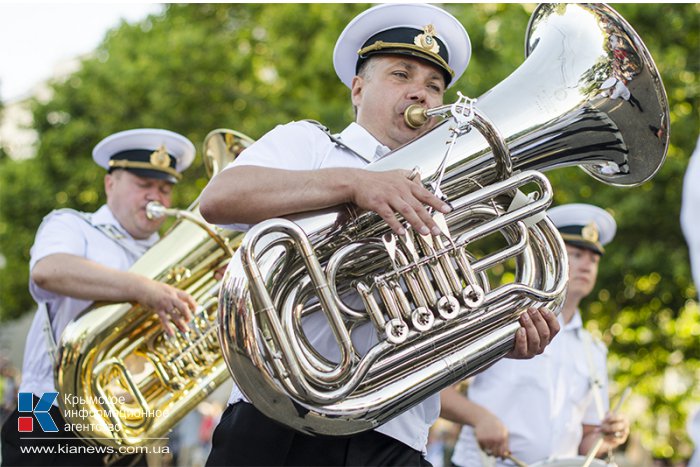В Севастополе состоялся парад военных оркестров всех флотов России