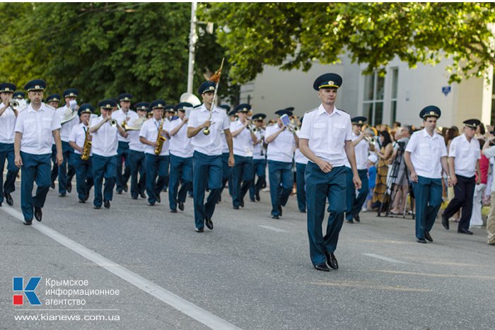 В Севастополе состоялся парад военных оркестров всех флотов России
