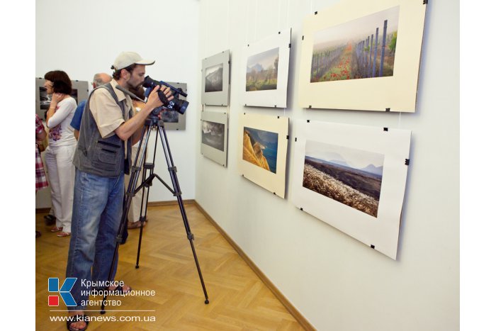 В Севастополе открылась выставка известного фотохудожника-пейзажиста