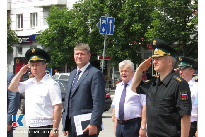 Судебные приставы Крыма получили новые автомобили