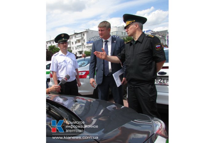 Судебные приставы Крыма получили новые автомобили