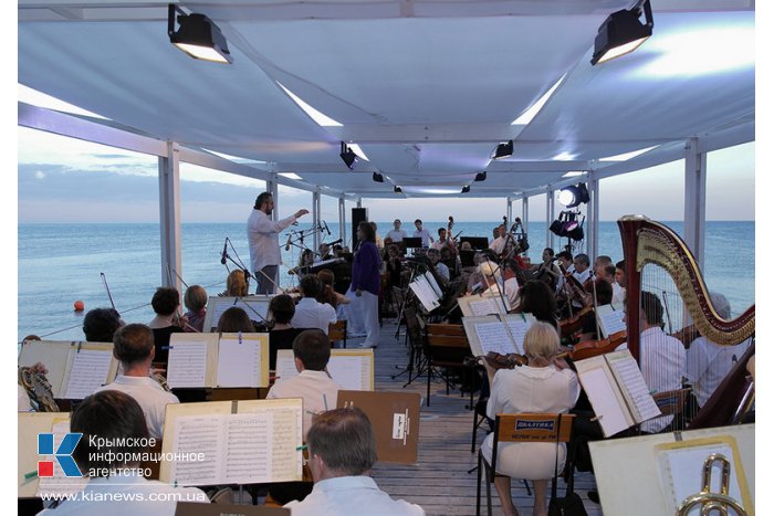 В Ялте состоялся концерт «Симфония чистого берега»