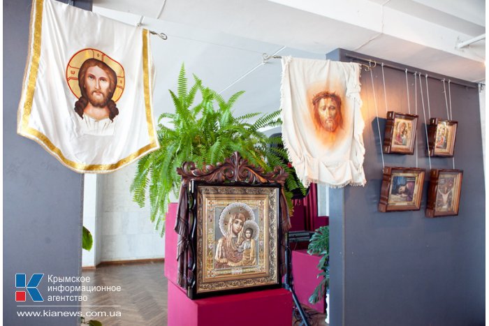 В Севастополе открылась выставка икон