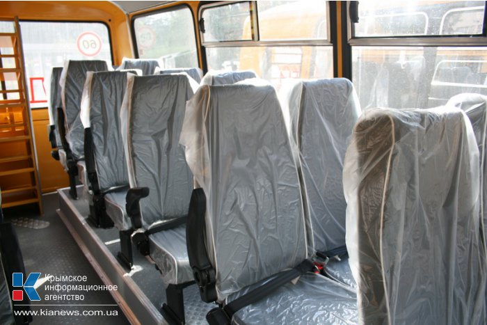 Ленинградская область подарила автобусы для школ Симферопольского района