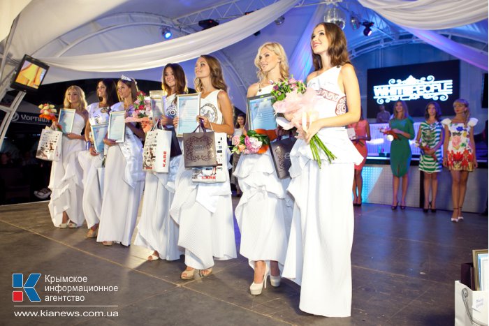 В Севастополе прошел конкурс красоты «Жемчужина Черного моря-2014»