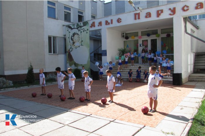 В детском саду в Симферополе провели карнавал