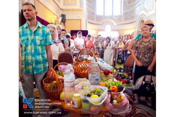 В Севастополе отмечают Яблочный спас