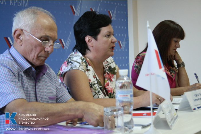 Министр образования встретилась с родительскими комитетами Крыма