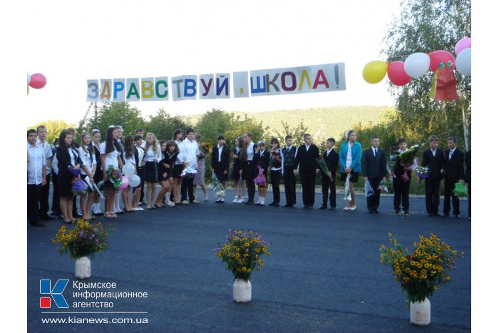 Крымский спикер провел урок в школе Научного