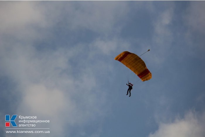 В Феодосии стартовал фестиваль «Воздушное братство»