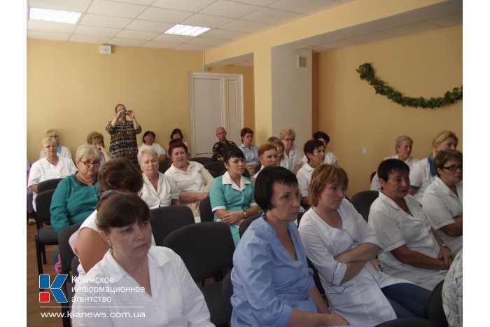 Российская сеть медицинских центров взяла шефство над Домом ребенка в Симферополе 