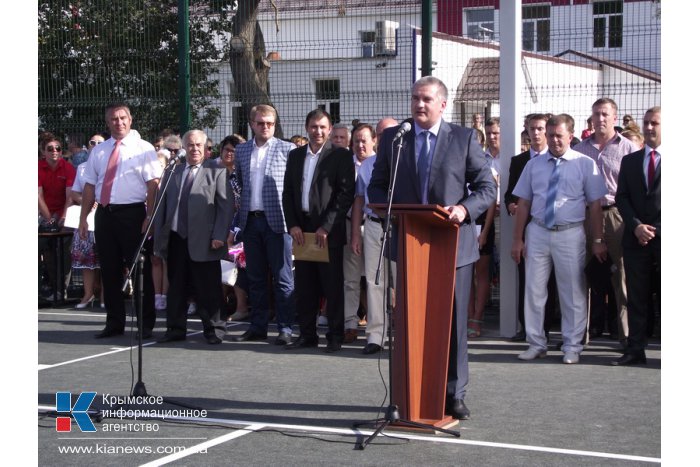 На средства Тюменской области полностью обновлена школа в Черноморском