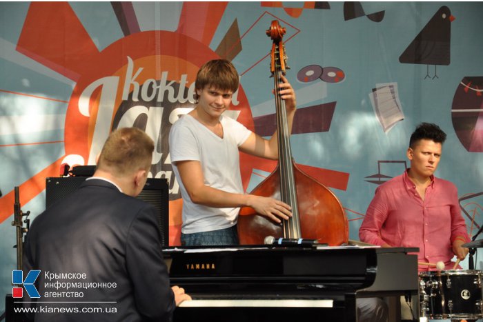 Фестиваль «Koktebel Jazz Party» открылся джем-сейшном пианистов