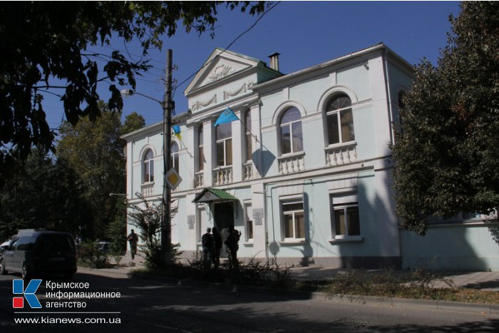 В Симферополе проводится обыск в здании меджлиса