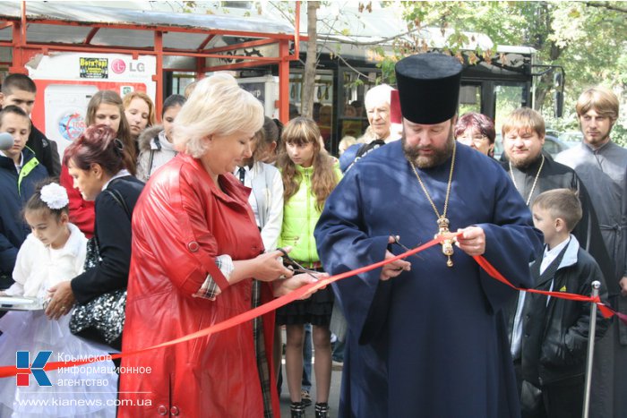 В Симферополе представили фотовыставку, посвященную радости рождения детей