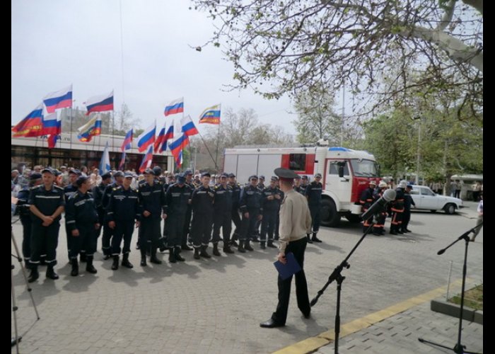 Севастополь получил два пожарных автомобиля