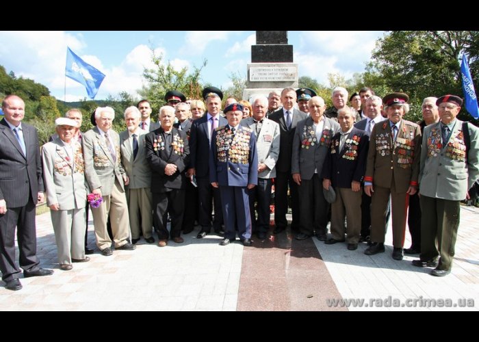 Крымский спикер открыл в Симферопольском районе отреставрированный памятник 