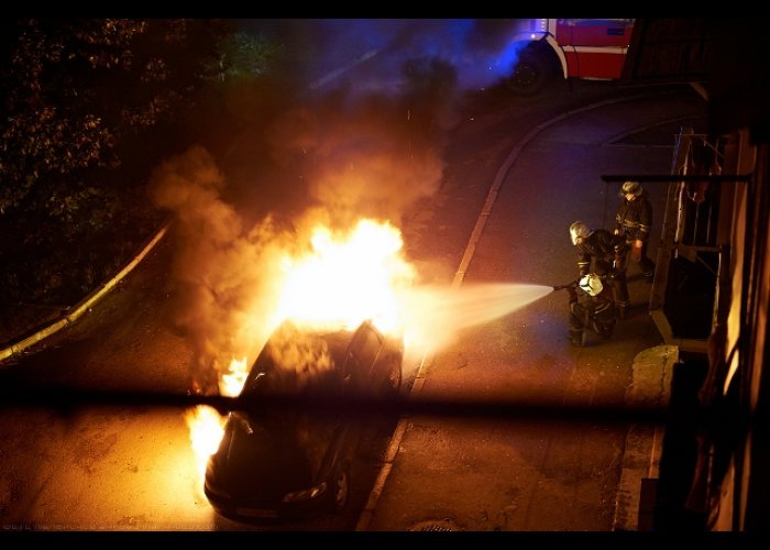 На стоянке в Севастополе ночью сгорел автомобиль