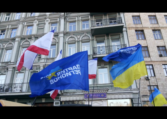 В Киеве наблюдается особое единение участников митинга в поддержку государственного курса