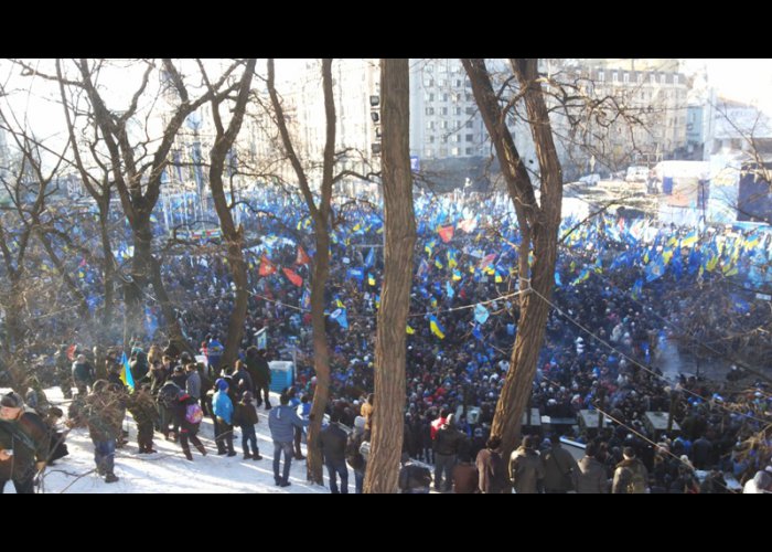 В Киеве американский телеканал заинтересовался митингующими крымчанами 