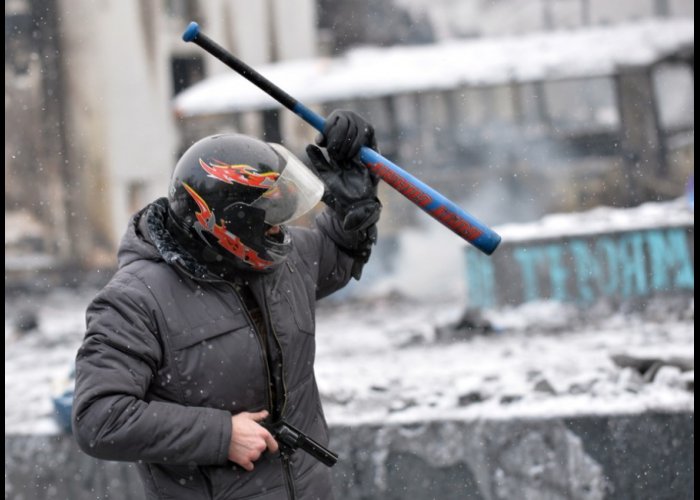 Противостояние в Киеве в фотографиях