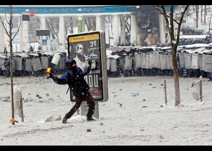 Противостояние в Киеве в фотографиях