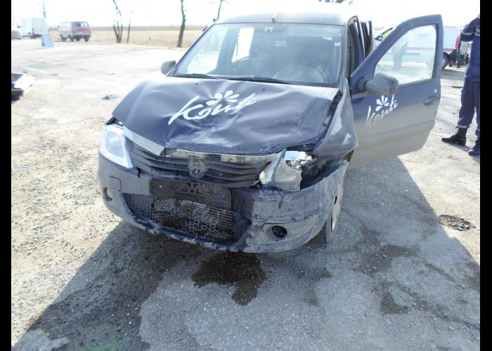 В Белогорском районе рейсовый автобус столкнулся с двумя автомобилями