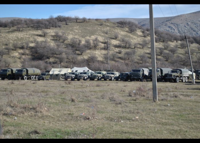 Военная часть в Перевальном заблокирована