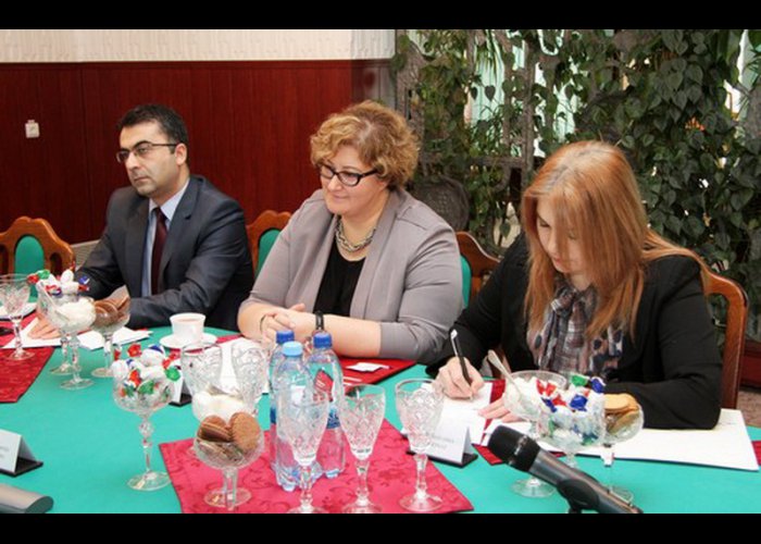 Первый вице-спикер встретился с консулом Турции