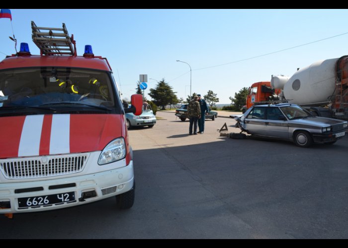 В Севастополе столкнулись два автомобиля