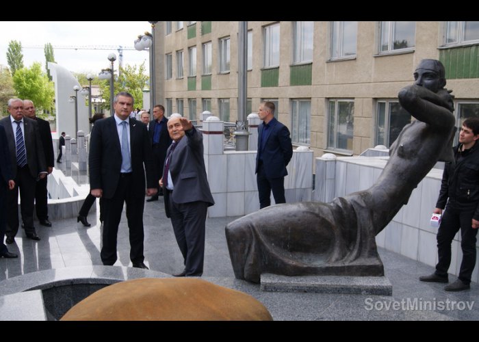 Крымский премьер встретился с представителями национально-культурных обществ
