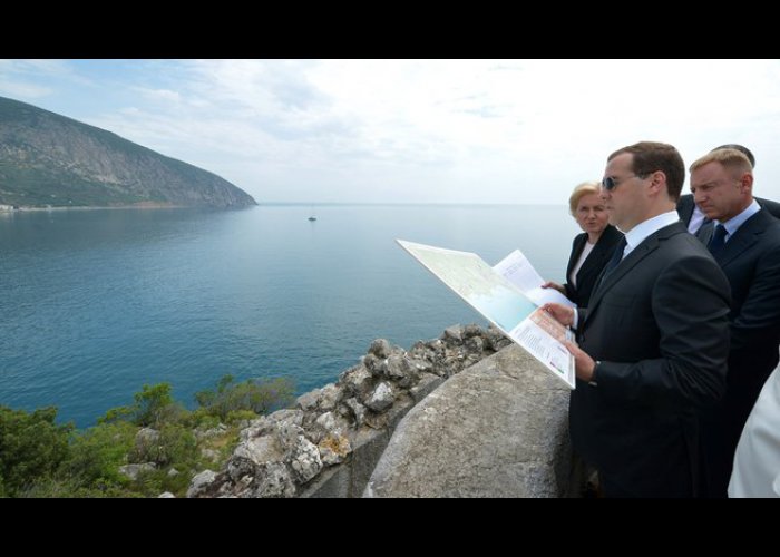 Премьер-министр России посетил «Артек»