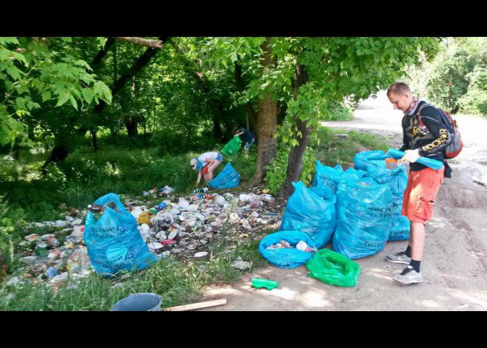 На Симферопольском водохранилище собрали в ходе субботника 110 мешков мусора