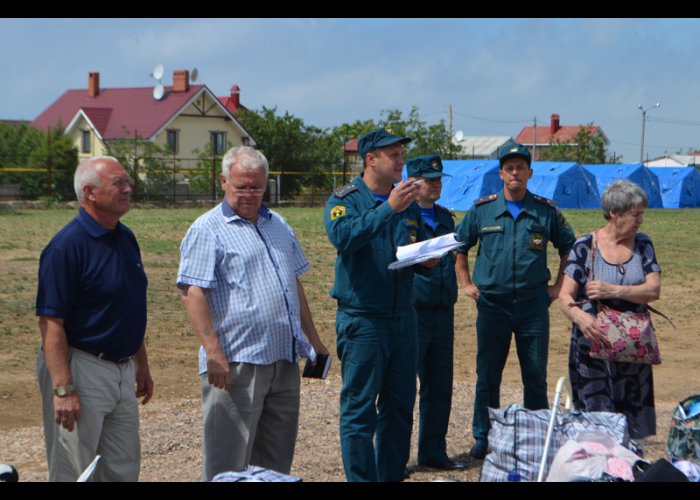 В Севастополе пункт временного размещения принял первых переселенцев