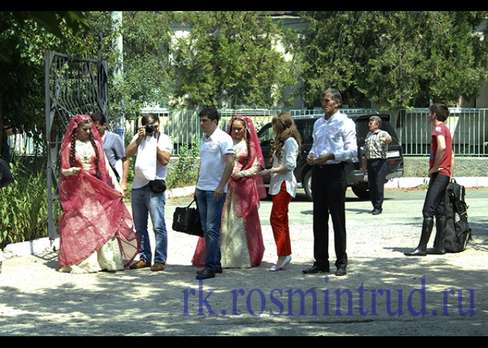 В Симферополь для гериатрического пансионата прибыла гуманитарная помощь из Дагестана