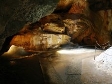 пещеры, Пещеры ялтинского заповедника использовались без разрешительных документов