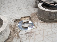 Фонари с улицы Пушкина в Симферополе перенесли в новый сквер сквер Республики, Фонари с улицы Пушкина в Симферополе перенесли в новый сквер