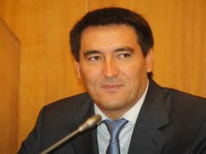 Темиргалиев вошел в состав политсовета крымских «регионалов» Партия регионов, Темиргалиев вошел в состав политсовета крымских «регионалов»
