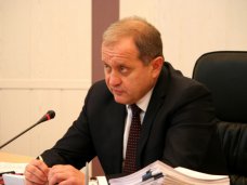 Премьер Крыма пригрозил увольнением недобросовестным чиновникам обращения граждан, Премьер Крыма пригрозил увольнением недобросовестным чиновникам