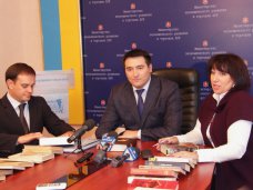 Книги которые нас воспитали, Члены Совета министров Крыма поучаствовали в акции «Книги, которые нас воспитали»