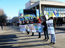 Крымчане призвали центральные телеканалы объективно освещать события политическая ситуация в Украине, Крымчане призвали центральные телеканалы объективно освещать события