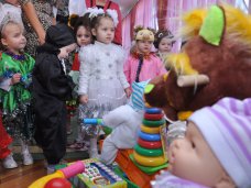 День Святого Николая, Крымский премьер поздравил с Днем святого Николая воспитанников Дома ребенка в Симферополе