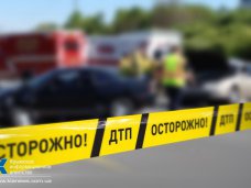 ДТП, На обочине в Сакском районе обнаружили автомобиль с трупом в салоне