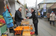 стихийная торговля, В Алуште прошел рейд по борьбе со стихийной торговлей